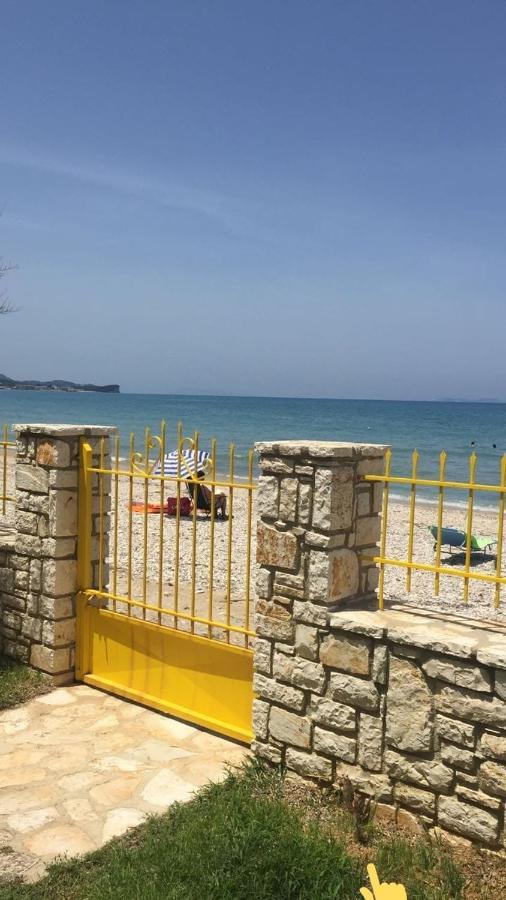 Nikotsaras Beach House Since 1930 アカラヴィ エクステリア 写真